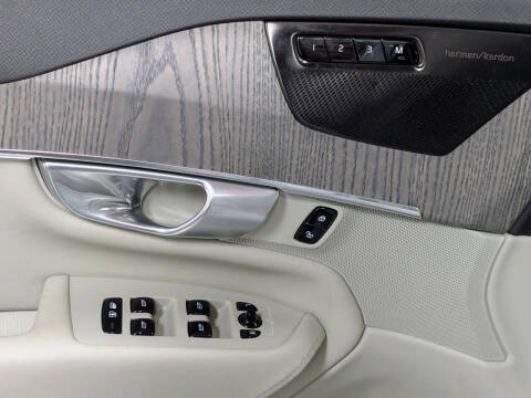 2024 Volvo XC90 B6 Plus Bright Theme 6P