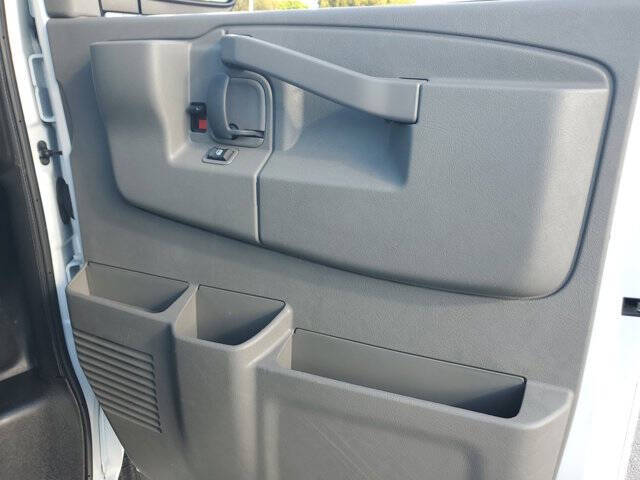 2024 Chevrolet Express 2500