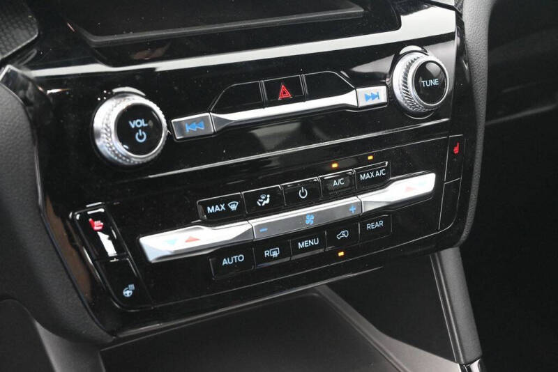 2024 Ford Explorer ST-Line