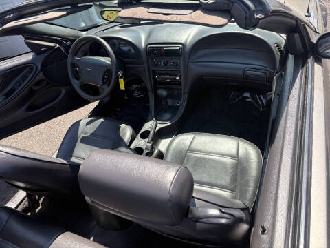 2001 Ford Mustang