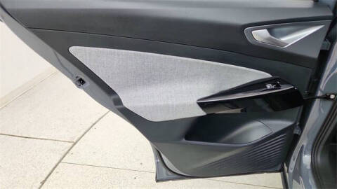 2025 Volkswagen ID.4 Pro