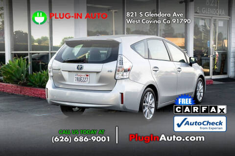 2013 Toyota Prius v Five
