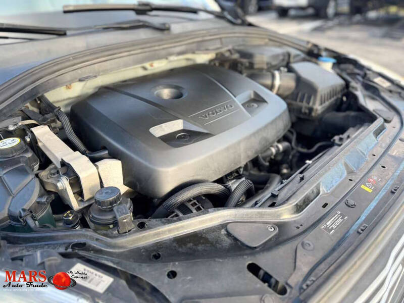 2016 Volvo XC60 T5 Drive-E Premier