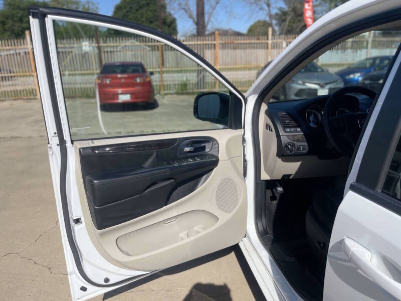 2016 Dodge Grand Caravan SXT