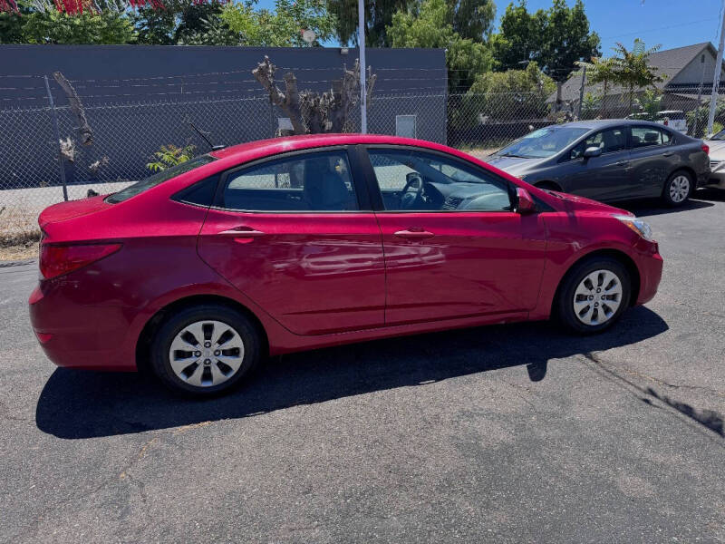 2017 Hyundai Accent SE