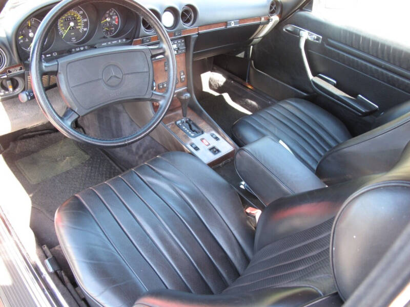 1986 Mercedes-Benz 560-Class 560 SL