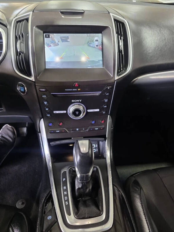 2017 Ford Edge Titanium