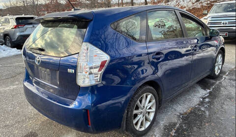 2012 Toyota Prius v Three