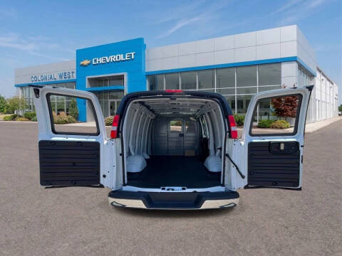 2025 Chevrolet Express 2500