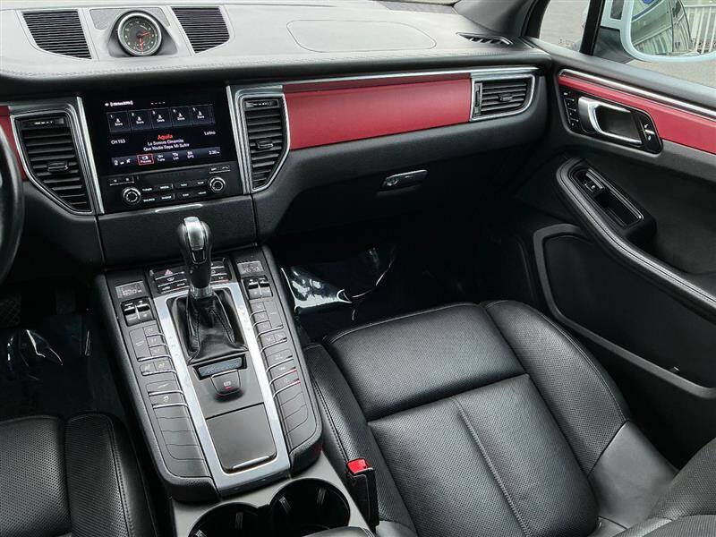 2018 Porsche Macan S