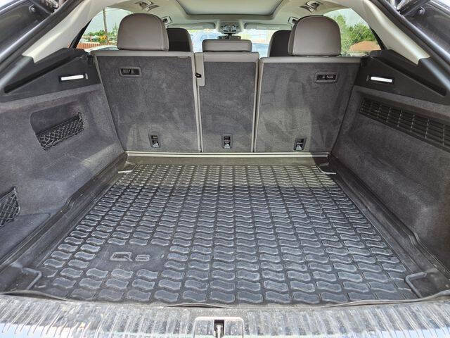 2022 Audi Q8 quattro Premium Plus 55 TFSI