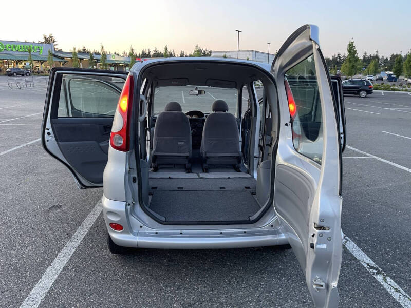 2000 Toyota Funcargo Yaris