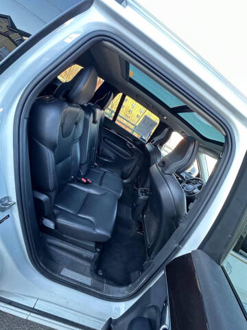 2019 Volvo XC90 T6 Momentum