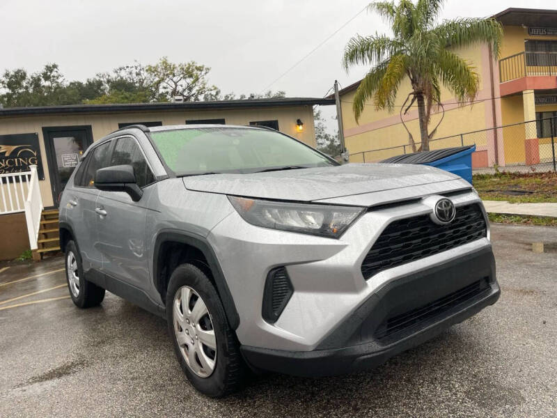 2020 Toyota RAV4 LE