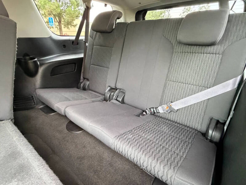 2017 Chevrolet Suburban LS