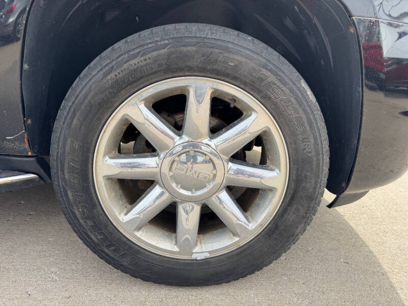 2008 GMC Yukon XL Denali