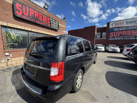2011 Chrysler Town and Country Touring