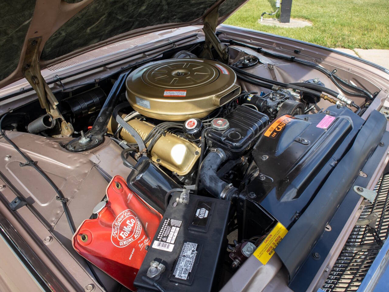 1963 Ford Thunderbird 80