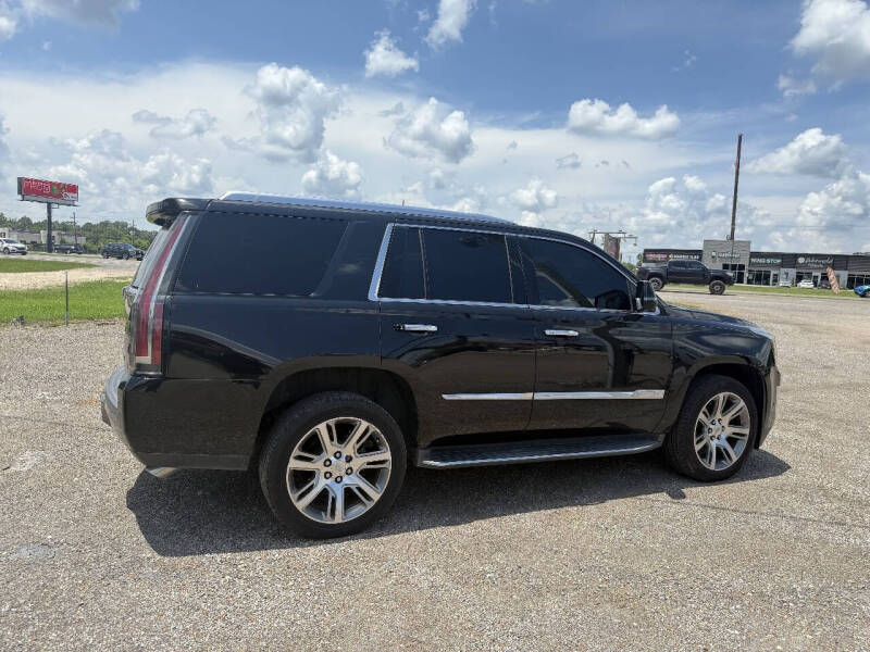 2017 Cadillac Escalade Luxury