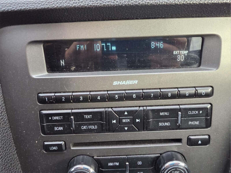 2011 Ford Mustang V6 Premium