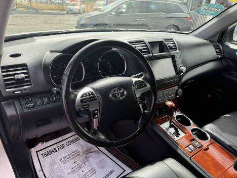 2011 Toyota Highlander Limited