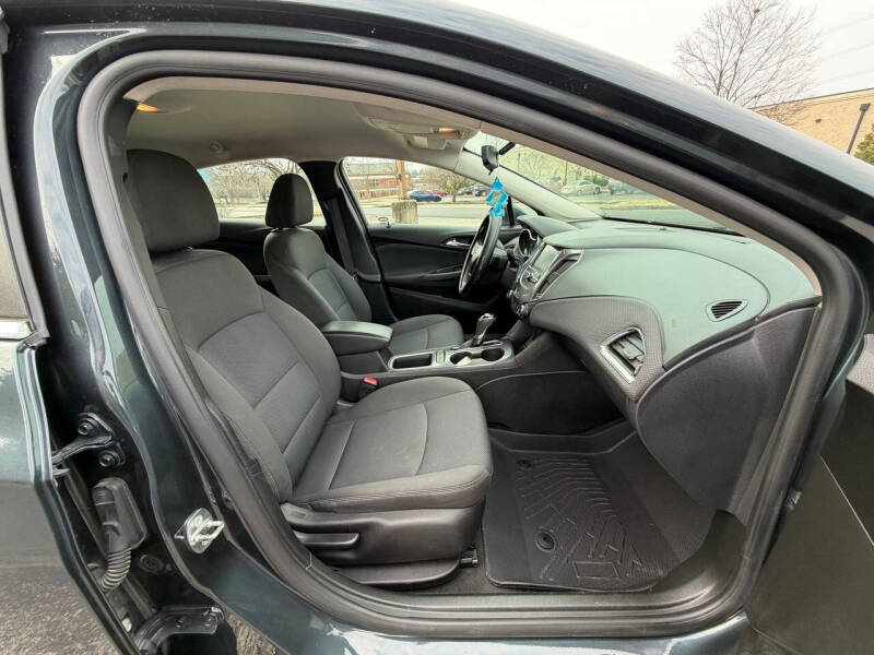 2017 Chevrolet Cruze LT Auto