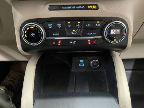 2020 Ford Escape SEL