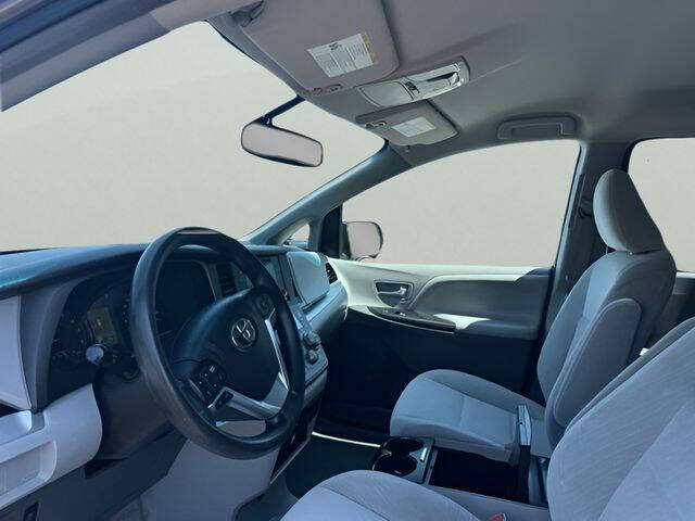 2016 Toyota Sienna