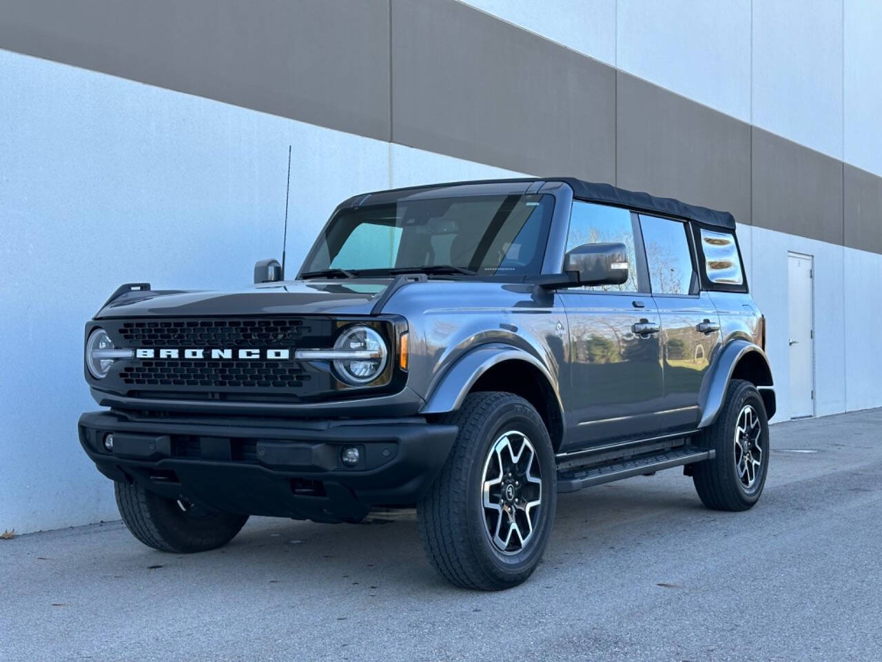 2021 Ford Bronco for sale at Phoenix Motor Co in Romulus, MI