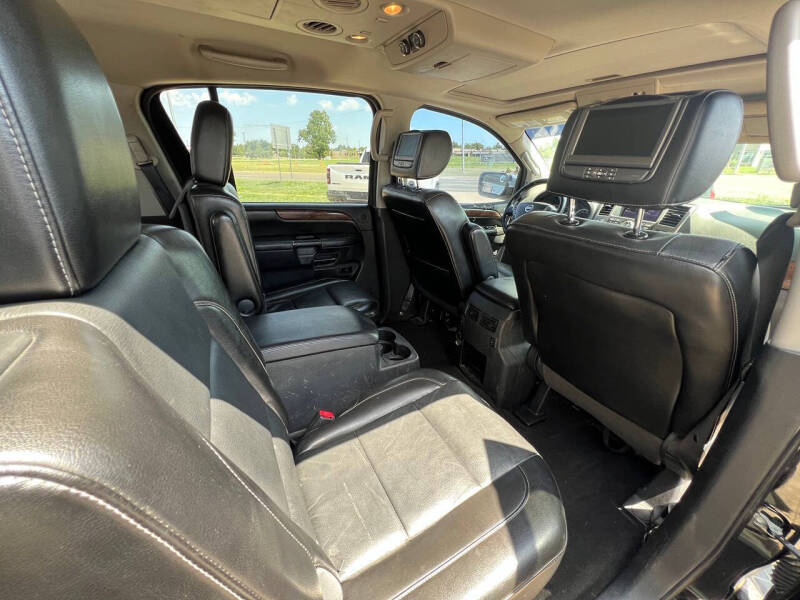 2013 Nissan Armada Platinum