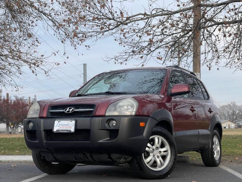 2006 Hyundai Tucson for sale at LORENA'S AUTO SALES in Hermiston OR