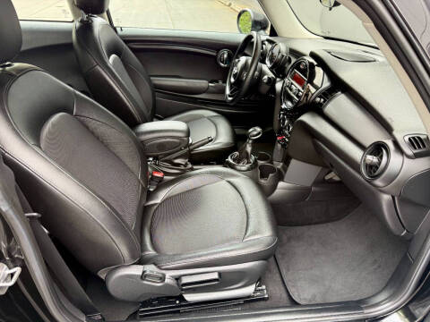 2016 MINI Hardtop 2 Door Cooper