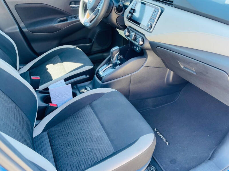 2021 Nissan Versa SV