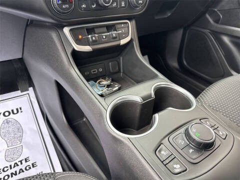 2022 GMC Terrain SLE