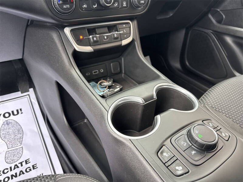 2022 GMC Terrain SLE