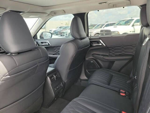 2026 Mitsubishi Outlander SEL