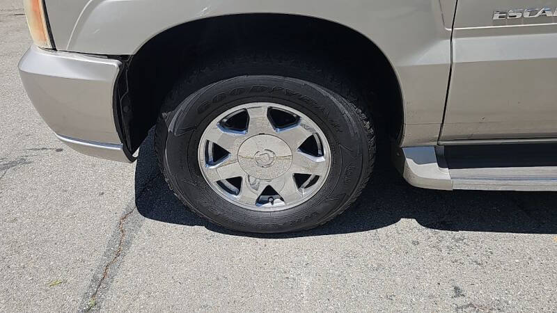 2005 Cadillac Escalade ESV