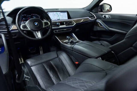 2022 BMW X6 M50i