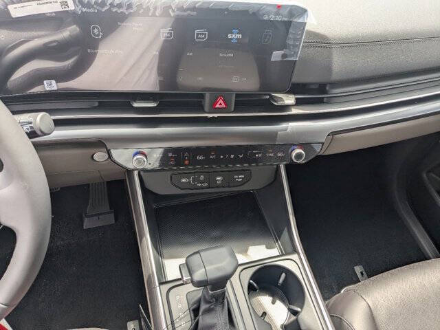 2025 Kia Carnival LX