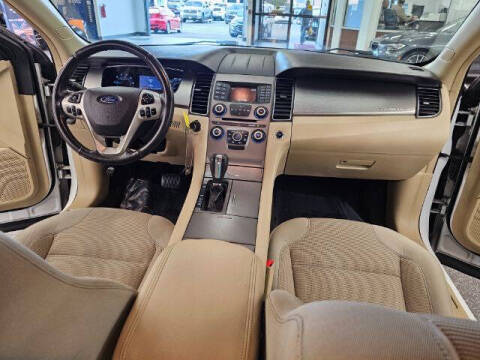 2017 Ford Taurus SEL