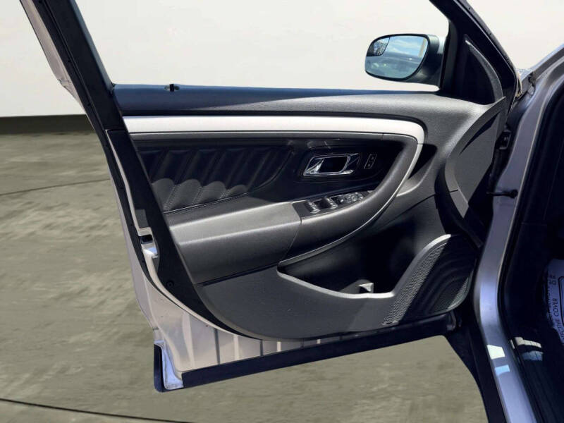 2013 Ford Taurus SEL