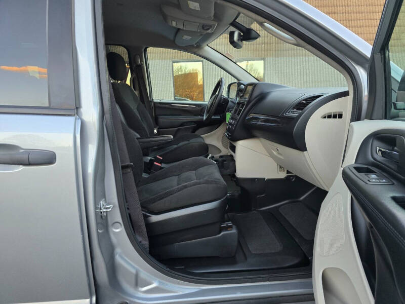 2020 Dodge Grand Caravan SE