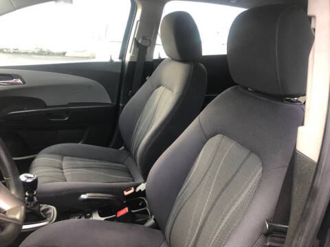 2015 Chevrolet Sonic LT Manual