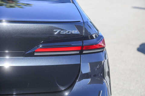 2025 BMW 7 Series 750e xDrive