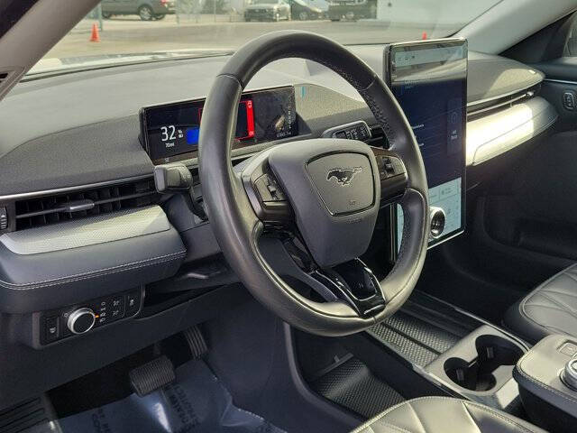 2021 Ford Mustang Mach-E Select