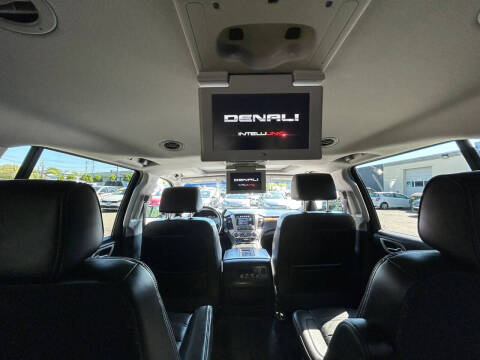 2017 GMC Yukon XL Denali