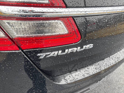 2013 Ford Taurus SEL