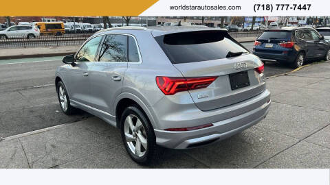 2022 Audi Q3 quattro Premium Plus 40 TFSI