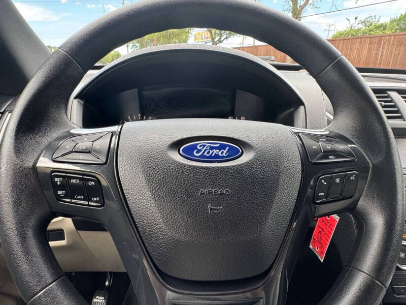 2018 Ford Explorer