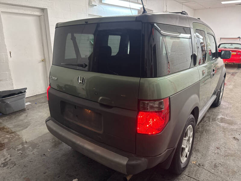 2005 Honda Element LX